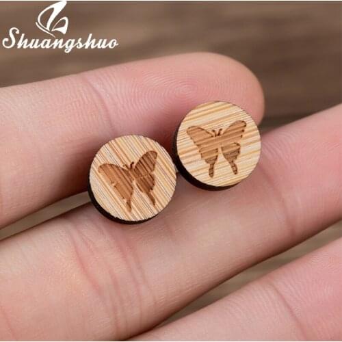 Shuangshuo New Fashion Design Engraved Butterfly Stud Earrings for Women Cute Small Animal Butterfly Wooden Jewelry Gift Brincos