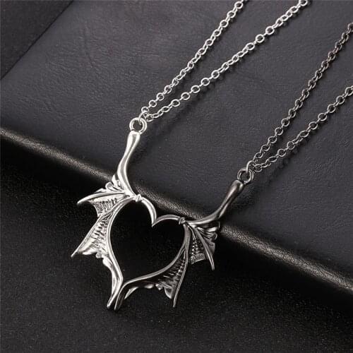 Gothic Vintage Bat Demon Wings Pendant Necklace Fashion Couple Heart-shaped Punk Accessories Trendy Mens Womens Party Jewelry