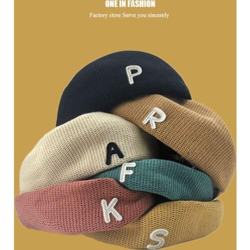 Ladies Knitted Beret Hat with Visor Letter Letter Retro Painter Cap