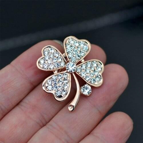 2020 creative light luxury high-end four-leaf clover brooch romantic fashion jewelry charm female girl lover quality