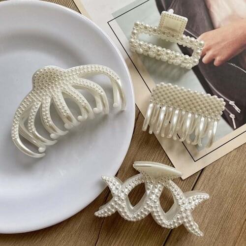 Women Elegant Pearl Hair Claws Clamps Clip Large Size Hairpin Girls 2021 Fashion Korea Headwear Pearls Hair Accessories Gifts