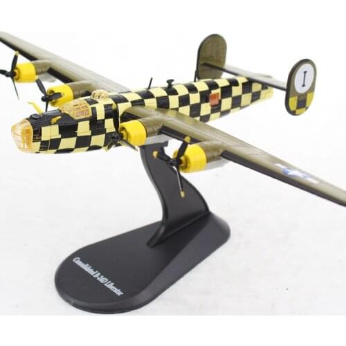 15502 Diecast Aircraft Model 1/144 scale Consolidated B-24 Liberator Heavy Bomber Toy Military fighter Model Airplane collection