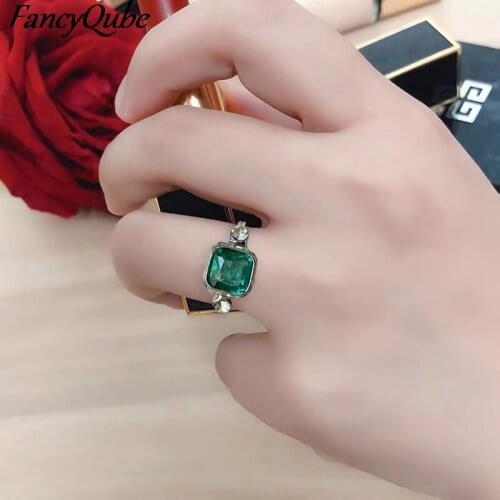 Trendy Rings Jewelry With Emerald Zircon Gemstones Accessories For Women Wedding Engagement Finger Ring Wholesales