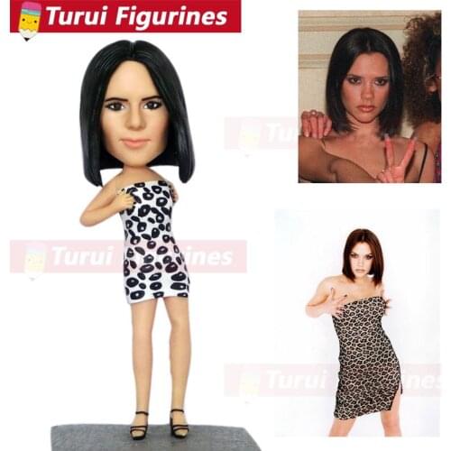 Customized bobble head pop dolls girl in fashion dress bobblehead figurines polymer clay kokeshi dolls loving mini statuette