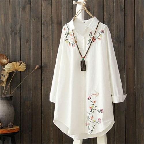2019 Spring Autumn Women Embroidered Flower Blouse Loose High Quality Turn Down Collar Shirt Lady Plus Size 3XL Casual Tops Z411