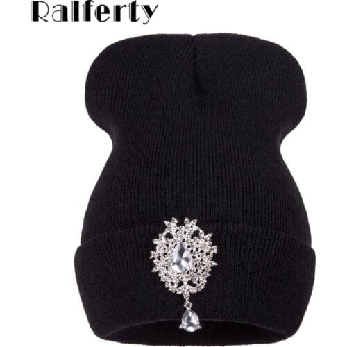 Ralferty 2019 New Winter Hats For Women Warm Knitted Luxury Flower Crystal Beanies Hat Female Skullies Caps Gorras Gorros