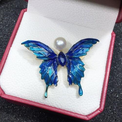 Exquisite blue butterfly natural pearl brooch fresh water pearl lady corset gift high-grade clothes and ornaments wholesale