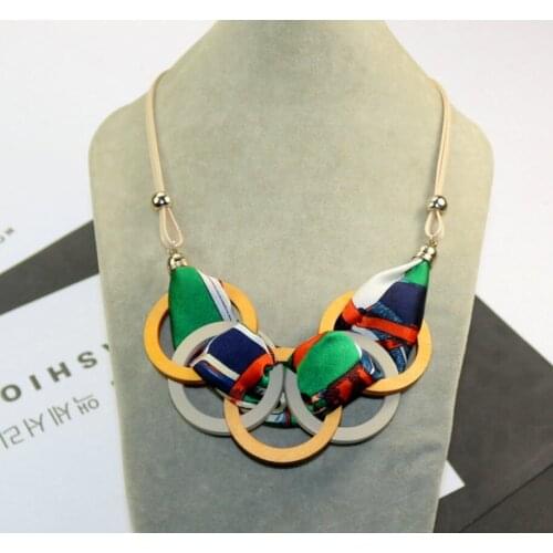 Bright Tribal Color Pattern Fabric with Wooden Circles Women`s Fashion Collar Necklace