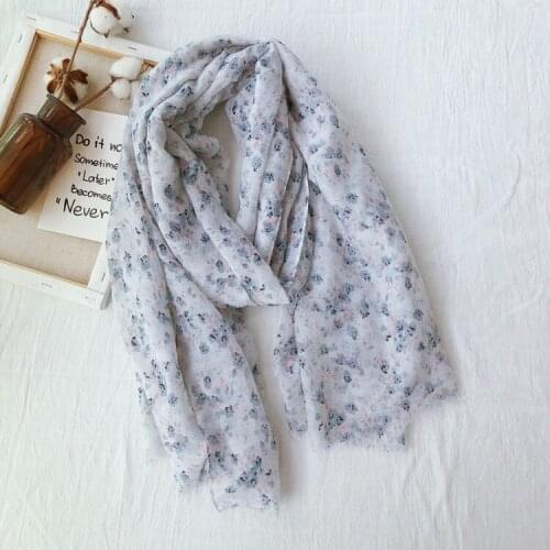 2019 Fashion Ombre Small Floral Print Fringe Scarves Shawls Long Flower Print Wrap Scarf Hijab Muffler Free Shipping