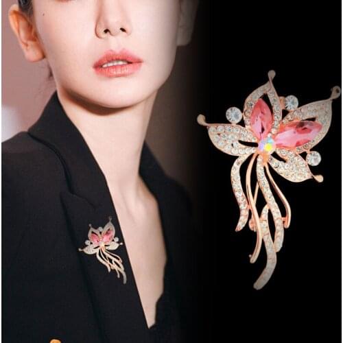Luxury Crystal Flower Brooch Lapel Pin Rhinestone Jewelry Women Wedding Hijab Pins Large Brooches For Women brooches