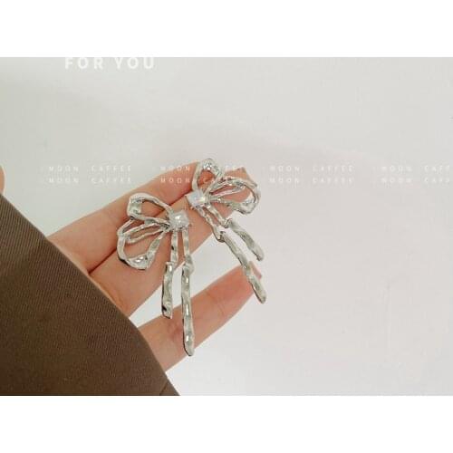 S925 Design Sense Line Butterfly Super Fairy Earrings Fashion Simple Geometric Earrings Classic Earrings Female Retro INS Tide