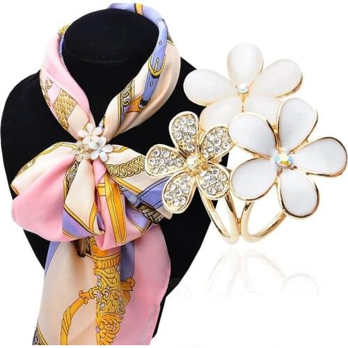 Trendy Fashion Simple Womens Flower Rhinestone Scarves Clip Shawl Buckle Pearl Crystal Charming Gift Jewelry Hote