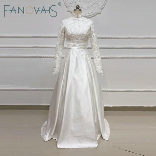 Vintage Lace Muslim Wedding Dresses Long Sleeves High Neck Beads Wedding Gowns Vestido de Novia Robe mariee 2019 Winter