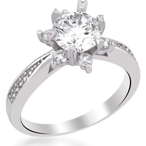 925 Sterling Silver Solitaire Ring with Zircon Stone