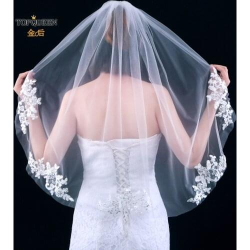 TOPQUEEN V49 Handmade Short Wedding Veil with Lace Embroidery White Ivory Bridal Accessories Tulle with Hair Comb Elbow Length