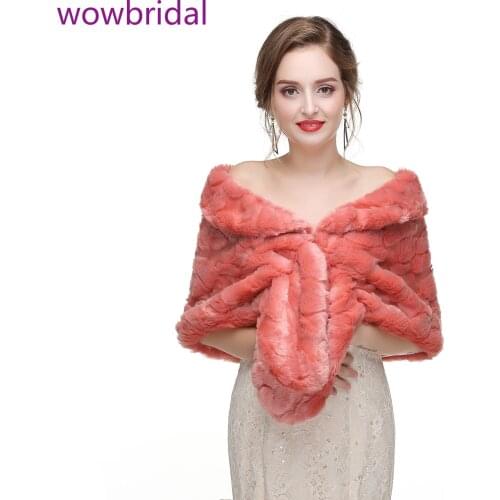 WOWBRIDAL Warm Faux Fur Winter Bridal Cape Wedding Cloaks Party Wraps Jacket Wrap Boleros De Encaje Boleros De Mujer