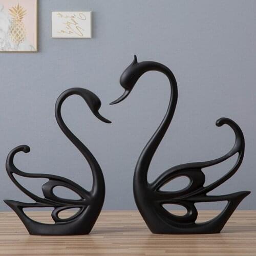 EUROPEAN BLACK WHITE RESIN SWAN ORNAMENTS WEDDING GIFTS HOME LIVINGROOM TABLE ANIMAL CRAFTS OFFICE DESKTOP FIGURINES DECORATION