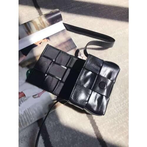 2021 New Black Top Leather Woven Womens Single Shoulder Messenger Bag Mini Cute Style Famous Brand Luxury Essential Hot Selling