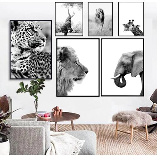Black and White Animal And Plant Pictures On Canvas Nordic Giraffe Elephant Lion Pineapple Canvas Painting Wall Art Home Decor