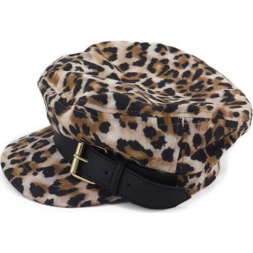 QBHAT Women Leopard Print Peaked Beret Newsboy Flat Caps Hats Outdoor Painter Student Hat Cap Fisherman Fiddler Cap QB132
