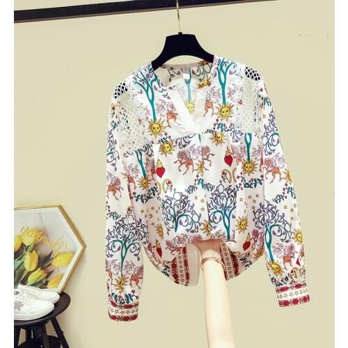 Muqisiyun Openwork Blouses