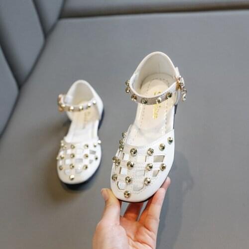Summer Medium Girls Covered-toes Rivets Princess Half Sandals Casual Cut-outs Soft Childrens Leather Flats Kids Crystal Shoes
