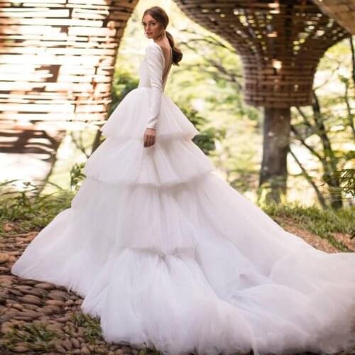 Modest 2021 Tiered Skirts Wedding Dresses Sheer V Neck Long Sleeve Satin Bridal Gowns Sweep Train Garden Beach Country Vestido