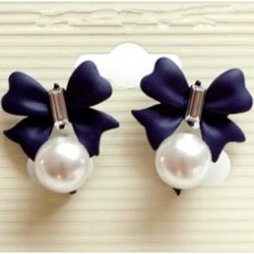 Korean version of the new imitation inlay wild sweet cute bow pearl earrings wholesale