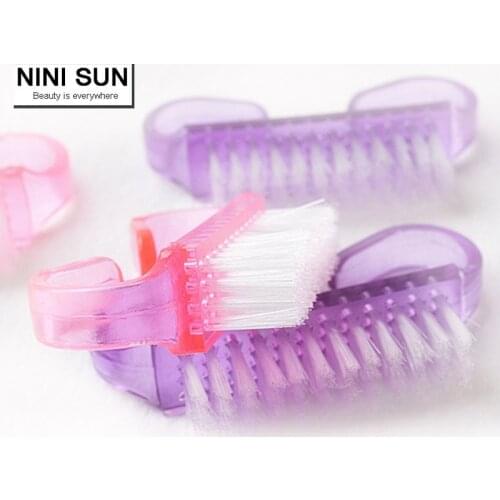 Trendy Nail Dust Brush Finger Art Horn Shape Clean Plastic Manicure Clean nail tool Art Care Manicure nails professional brush