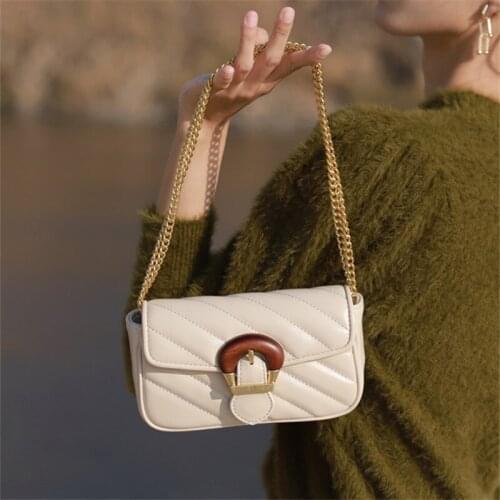 Embroidered thread chain messenger mini square bag 2021 spring new banquet wild simple one-shoulder portable female bag