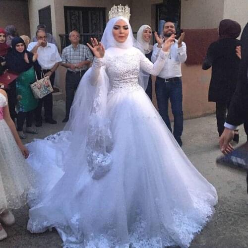 Muslim Wedding Dresses Modest High Neck Full Sleeves Custom Made Puffy Tulle Ball Gown Lace Wedding Dress Arabic