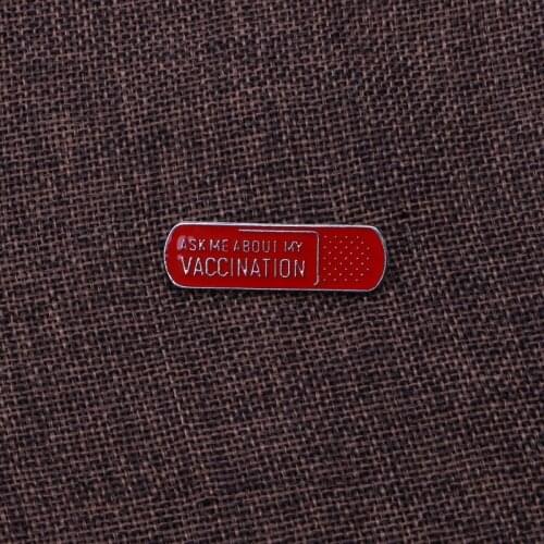 Vaccinated Pin Buttons Badge Metal Lapel Pins Medicine Enamel Pins Syringe Injector Stethoscope Brooch Jewelry Gifts