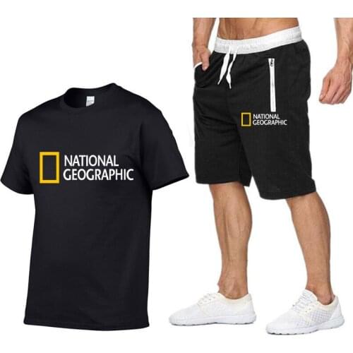 CW Men's T-shirts With A Hood