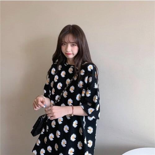 Streetwear Flower Print Women T-shirt Short Sleeve O-Neck T Shirt Causal Loose Summer Tee Top