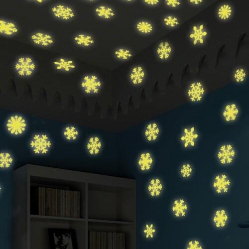 50PCS 3D Snowflake Glow In Dark Wall Stickers Luminous Fluorescent Sticker for Kids Baby Room Decor Ceiling Stickers Wall Decals