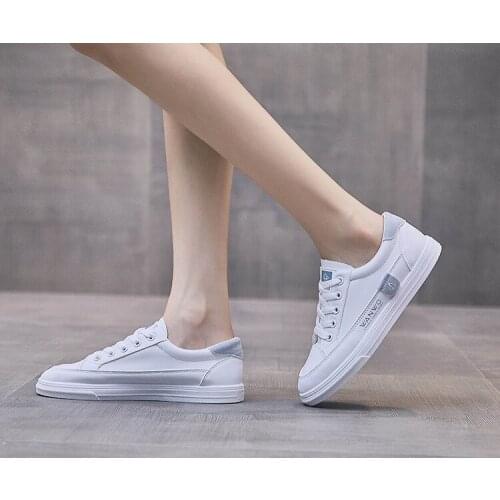 Women Shoes 2021 Fashion Breathable White Shoes Women Casual Lace Up Flats Shoes Women Non Slip Running Shoes Zapatos Mujer