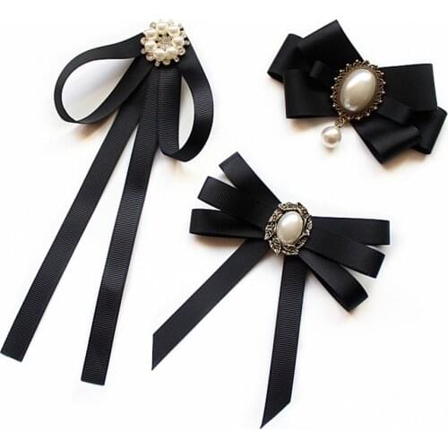 New Korean Crystal Pearls Bow Tie Brooches for Women Shirts Necktie Pin Girls Suits Bowtie Business Clothing Collar Accessories