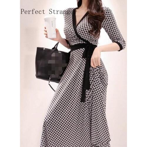 2021 Spring Summer New Arrival Hot Sale V Collar Three-quarter Sleeve Plaid Women Jag Long Dress