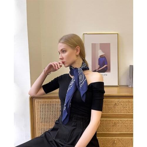 Square Silk Neck Scarf for Lady Blue cashews Foulard Hair Scarves Head Band Bag Tie 70*70cm Femme Neckerchief Bandana stole
