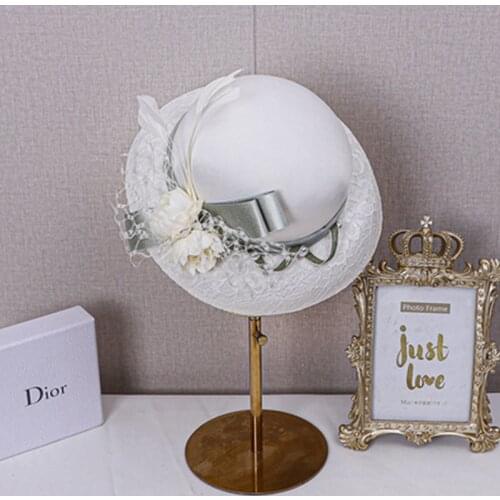 Wedding Hats White Lace Edge Wedding Accessories Feather Flower Dinner Hat Outdoor Bridal Headwear Fascinator Birdcage Veil 2021