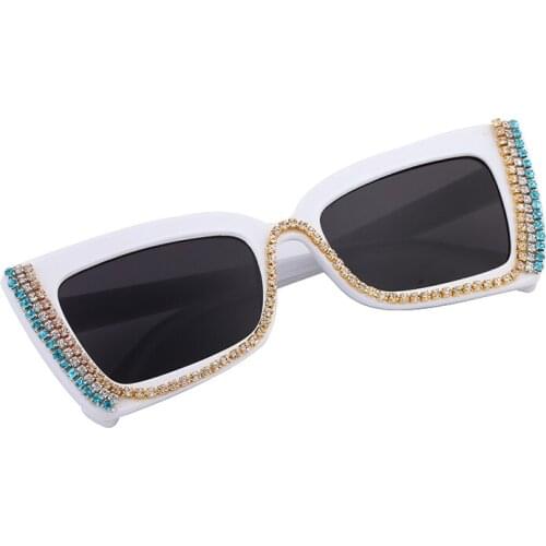 New Sunglasses black frame handmade luxury white with diamonds ladies blackout sunglasses retro travel UV400
