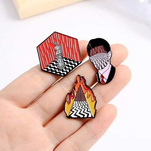 Geometric Lapel Badge Venus de Milo Enamel Pin Lynch Style Twin Peaks Men Portrait Brooches for Shirt Jewelry for Friends Gift