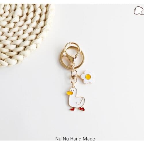 Trendy Duck Keychain Cute Duckling Pendant For Clothes Backpack Keyring Car Key Chains Charms Couple Gift Original Design