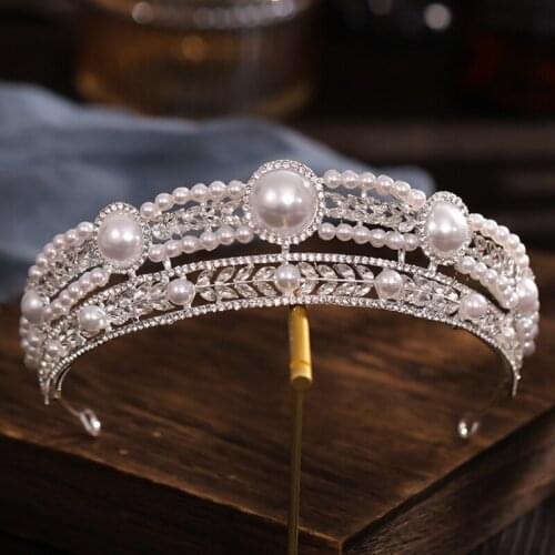 Crystal Crowns and Tiaras Headband for Girl or Women Birthday Party Wedding Prom Bridal Christmas Valentine Halloween