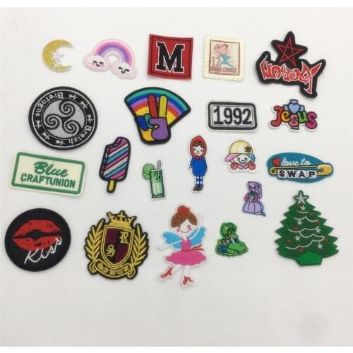 New Cartoon Hot Melt Adhesive Patch Embroidery Applique Decoration Clothes Pants DIY Badge Iron Patch Clothing Accessories