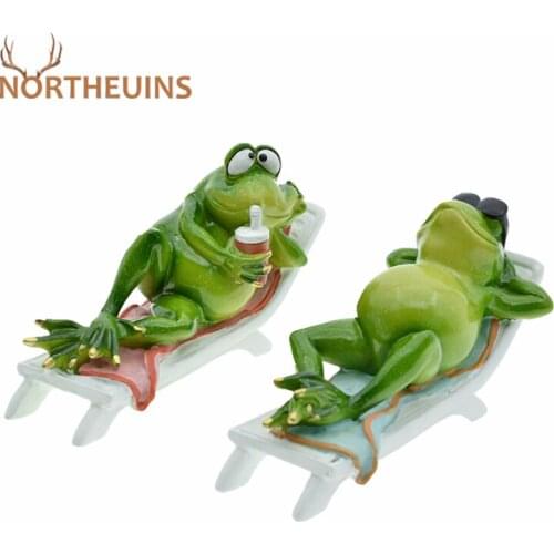 NORTHEUINS Resin 2 Pcs Sandy Beach Recliner Couple Frog Creative Modern Home Decoration Accessories Figurines For Interior Gift