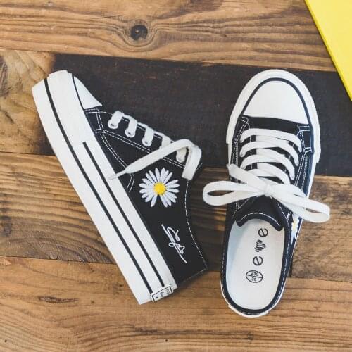2020 New Platform White Shoes with No Heel Elevator Korean Style Daisy All-match Slipper Canvas Shoes Women Sneaker Half-slipper