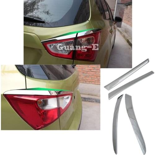 For Suzuki S-Cross Scross SX4 2014 2015 2016 2017 Car Rear Tail Eyebrow Light Lamp Detector Frame Stick Styling ABS Chrome Cover
