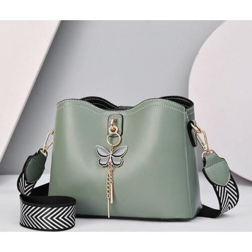 Fashion Butterfly Pendant Shoulder Bag for Women PU Leather Bucket Crossbody Bag Designer Messenger Handbag and Purse Tote Bolsa