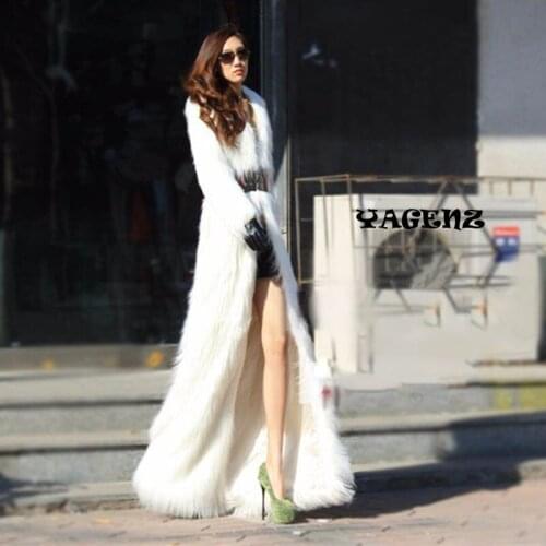 Winter New Style Fashion Luxury Wome Women Artificial Fur Coats Plush Fox Fur Windbreaker White Faux Fur Coats Outerwear